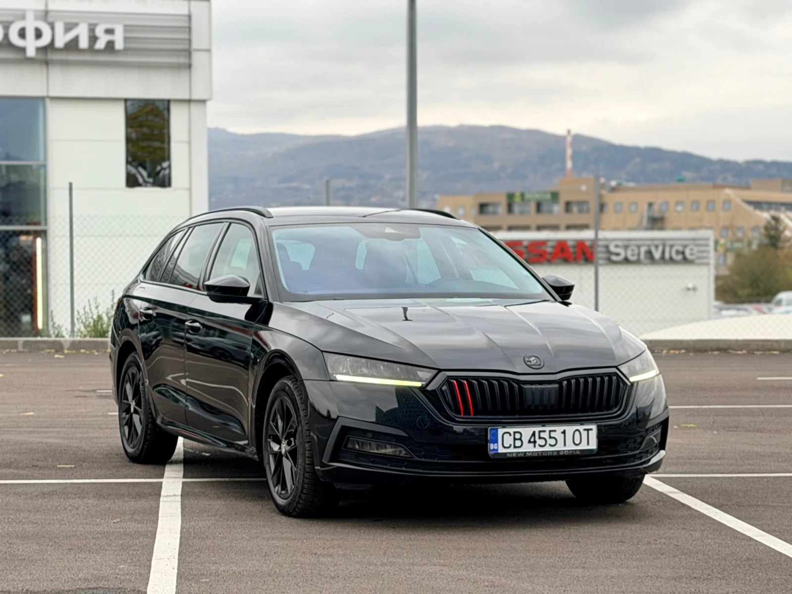 Skoda Octavia 2.0TDI-Exlusive-обслужен-вс.платено, снимка 3 - Автомобили и джипове - 56669416