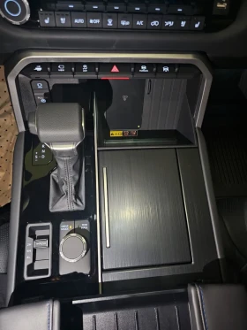 Toyota Sequoia Platinum, снимка 12