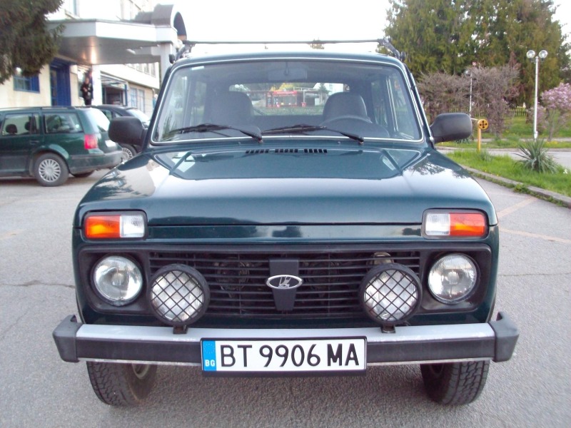 Lada Niva 1.7 i 46 000 km, снимка 2 - Автомобили и джипове - 45026524