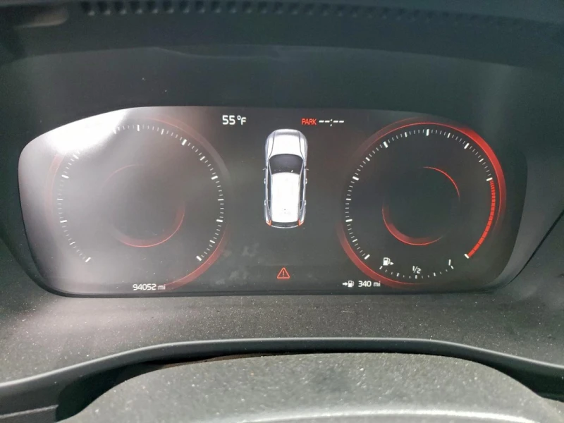 Volvo XC40 T5 R-DESIGN, снимка 9 - Автомобили и джипове - 53273331