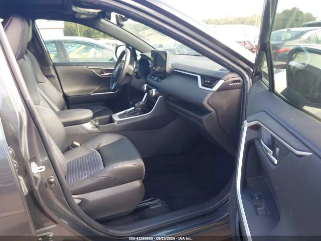 Toyota Rav4 HYBRID XSE - изображение 5