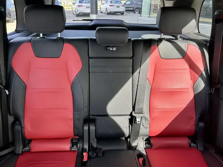 Mercedes-Benz GLB 250/4MATIC/AMG LINE/CARBON/PANO | Mobile.bg   17