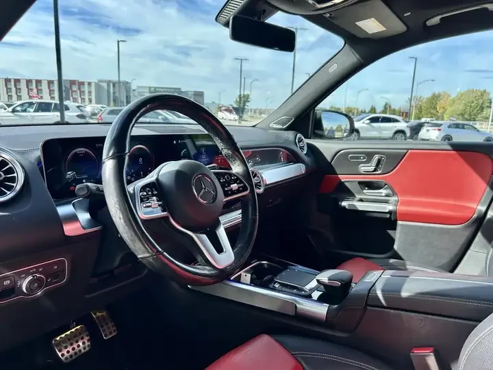 Mercedes-Benz GLB 250/4MATIC/AMG LINE/CARBON/PANO | Mobile.bg   12