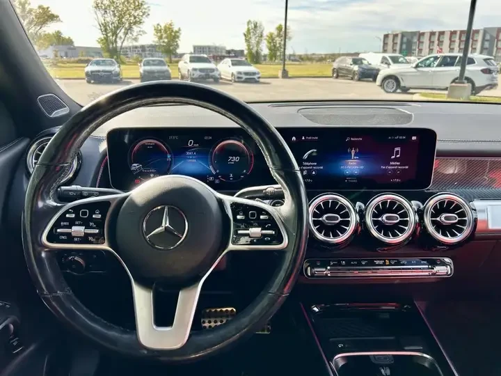 Mercedes-Benz GLB 250/4MATIC/AMG LINE/CARBON/PANO | Mobile.bg   13