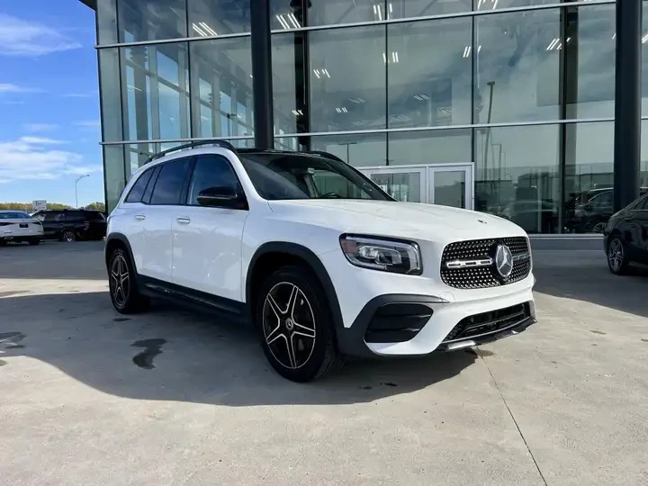 Mercedes-Benz GLB 250/4MATIC/AMG LINE/CARBON/PANO - 47500 лв. / 24286.36 € - 96121767 1