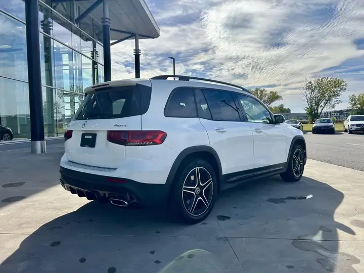 Mercedes-Benz GLB 250/4MATIC/AMG LINE/CARBON/PANO - изображение 9