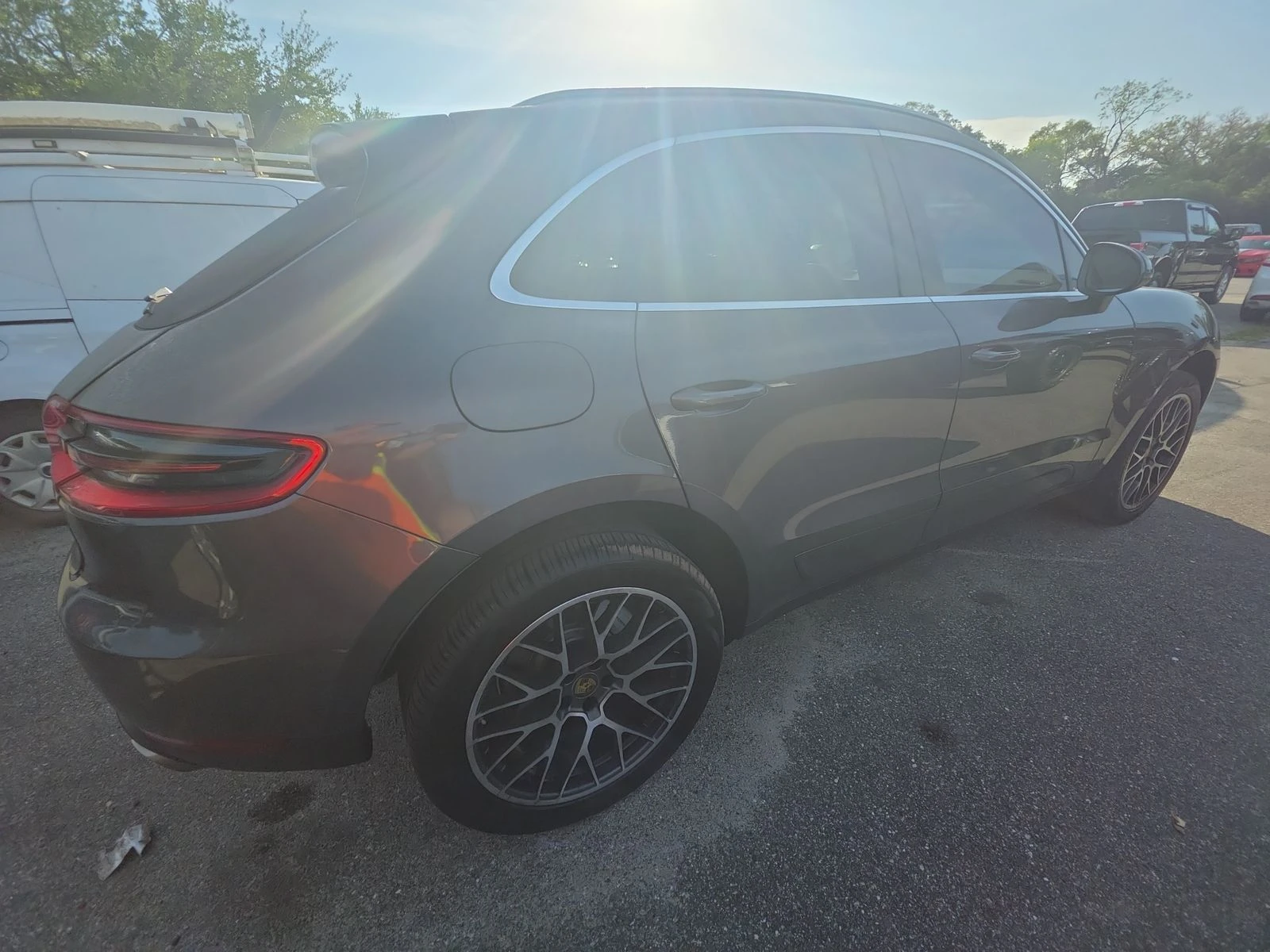 Porsche Macan S* ПОДГРЕВ* КАМЕРА* КАМЕРА* КЕЙЛЕС* МАСАЖ* LANE* A - изображение 2