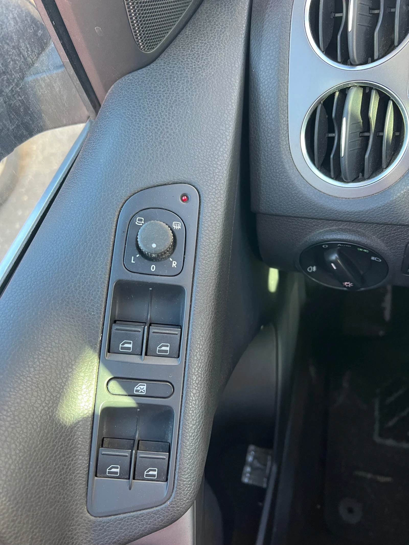 VW Tiguan 2.0 4x4 | Mobile.bg � ����������� 8