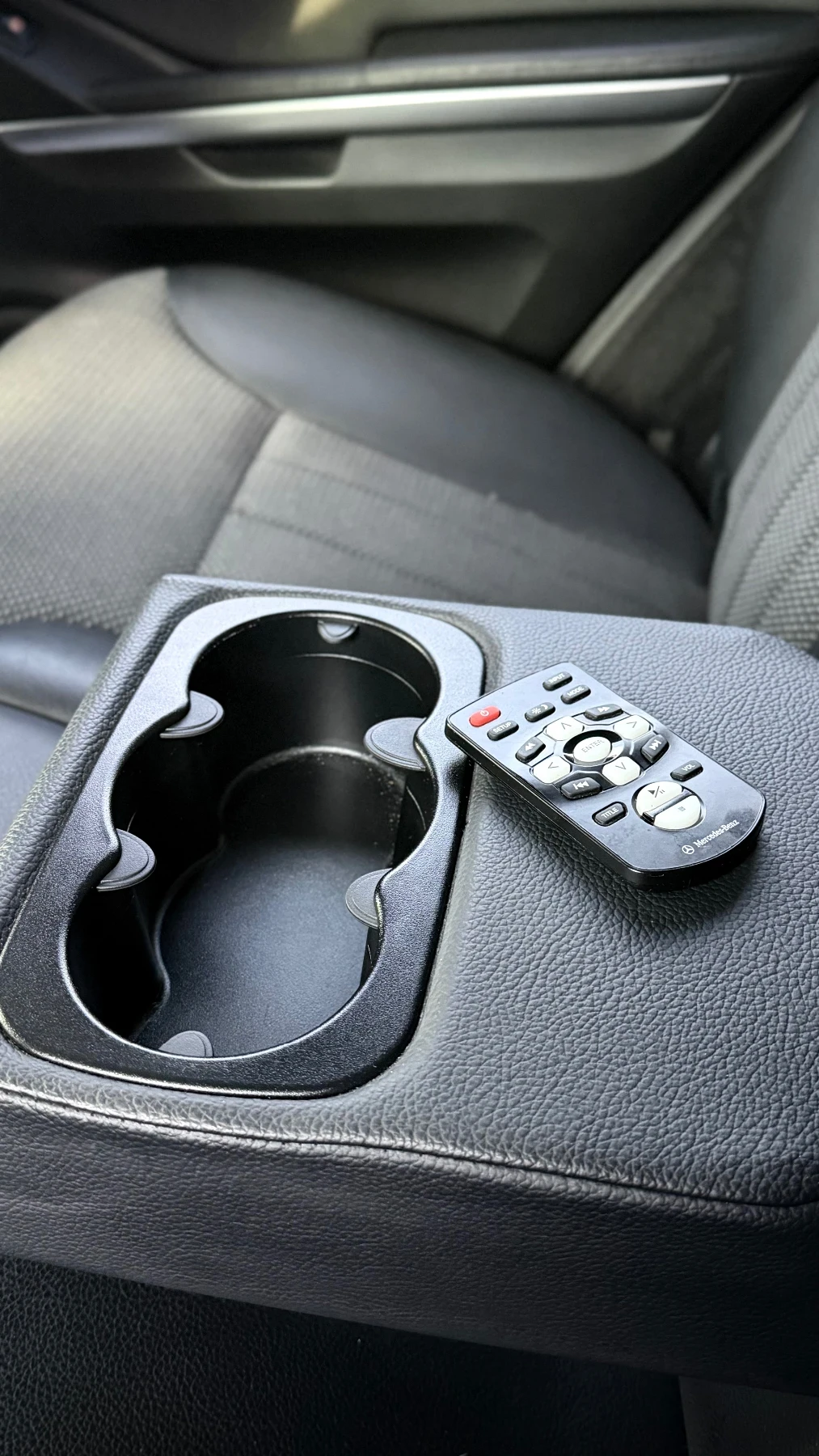 Mercedes-Benz ML 320 4-MATIC* FACE* SPORT* TV* 7G* СОБСТВЕН ЛИЗИНГ, снимка 16 - Автомобили и джипове - 54162367