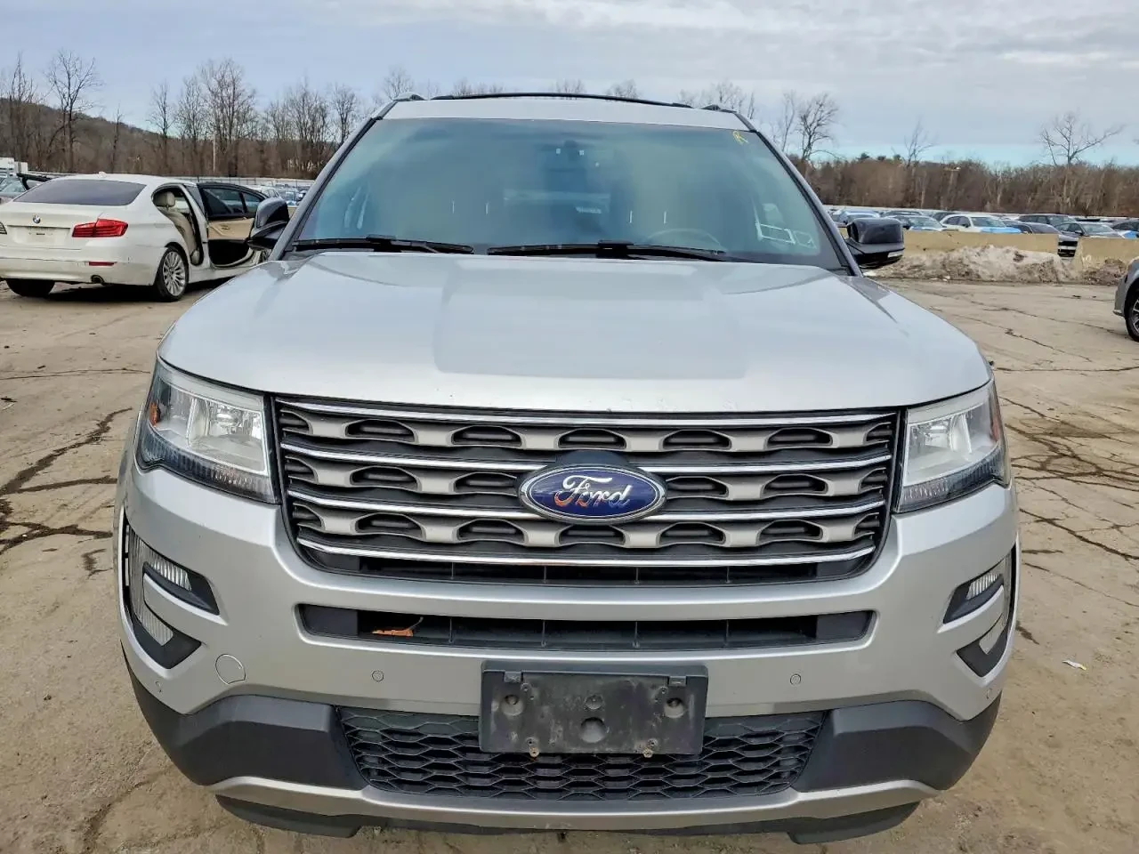 Ford Explorer XLT, снимка 3 - Автомобили и джипове - 54212200