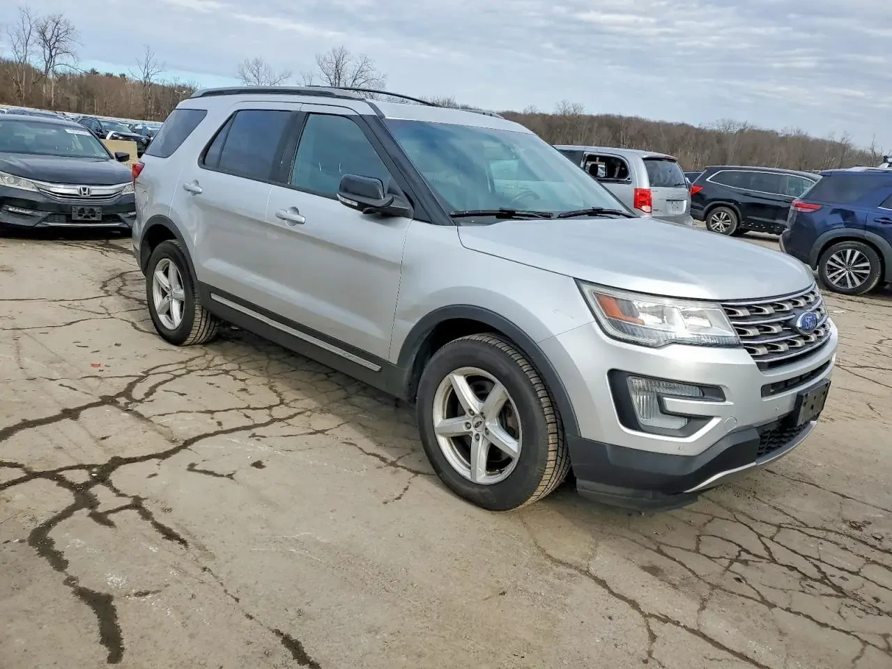Ford Explorer XLT, снимка 2 - Автомобили и джипове - 54212200