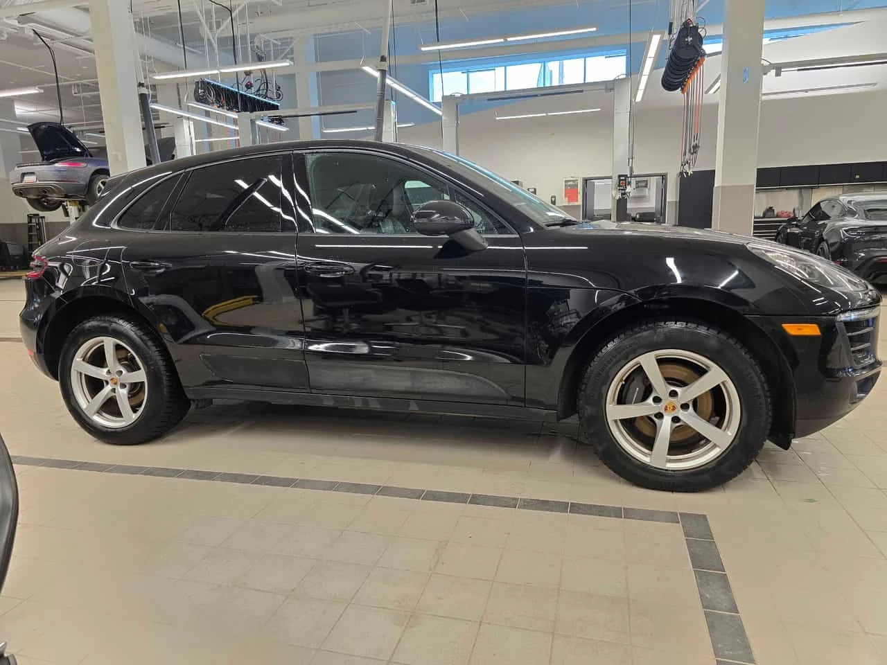 Porsche Macan * AWD * ОБДУХВАНЕ* BOSE* PANO* , снимка 3 - Автомобили и джипове - 54410842