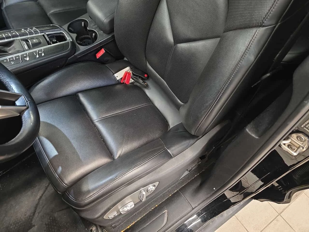 Porsche Macan * AWD * ОБДУХВАНЕ* BOSE* PANO* , снимка 15 - Автомобили и джипове - 54410842