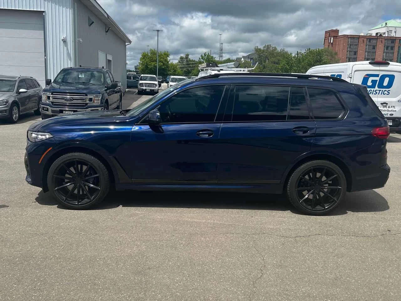 BMW X7 xDrive40i  CARFAX, снимка 2 - Автомобили и джипове - 54812146