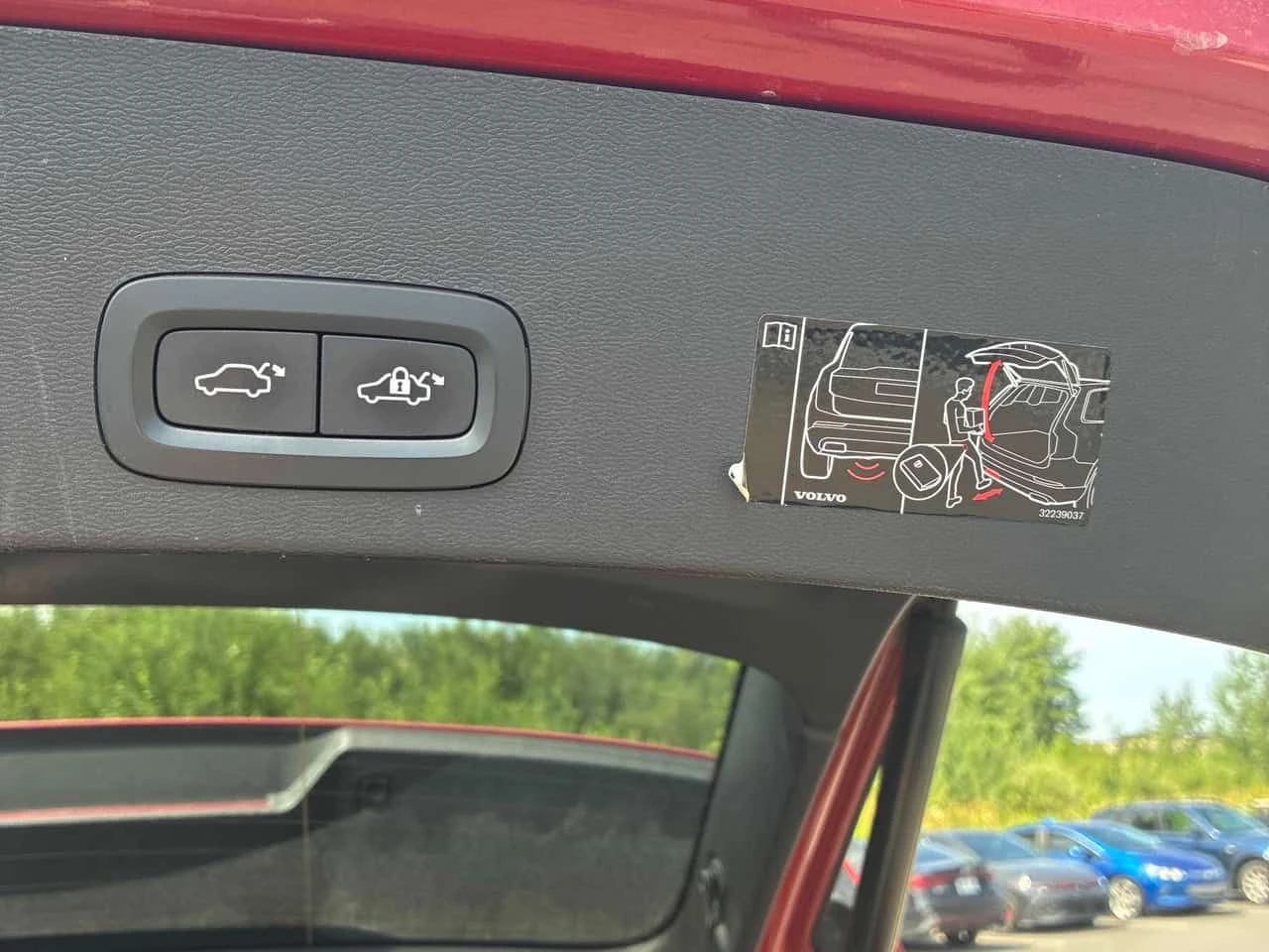 Volvo XC40 * Momentum * CARFAX * ���� �� �� | Mobile.bg � ����������� 16