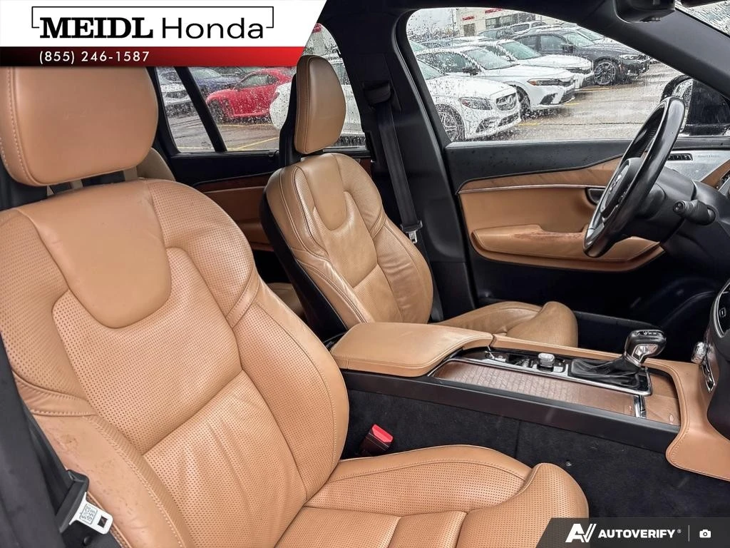 Volvo Xc90 T6 R-DESIGN* 4x4* HUD* DISTRONIC* PANO* 7 МЕСТА, снимка 11 - Автомобили и джипове - 55464995