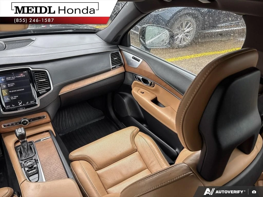 Volvo Xc90 T6 R-DESIGN* 4x4* HUD* DISTRONIC* PANO* 7 МЕСТА, снимка 8 - Автомобили и джипове - 55464995