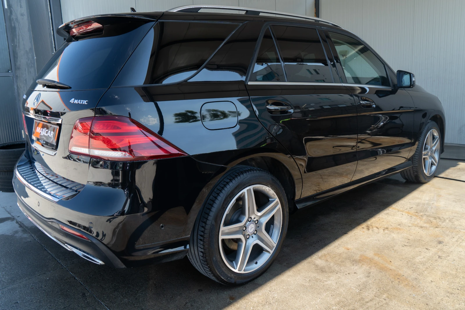 Mercedes-Benz GLE 350 D = 4-MATIC = TOP = V6 = ГАРАНЦИЯ = ЛИЗИНГ, снимка 5 - Автомобили и джипове - 55791980