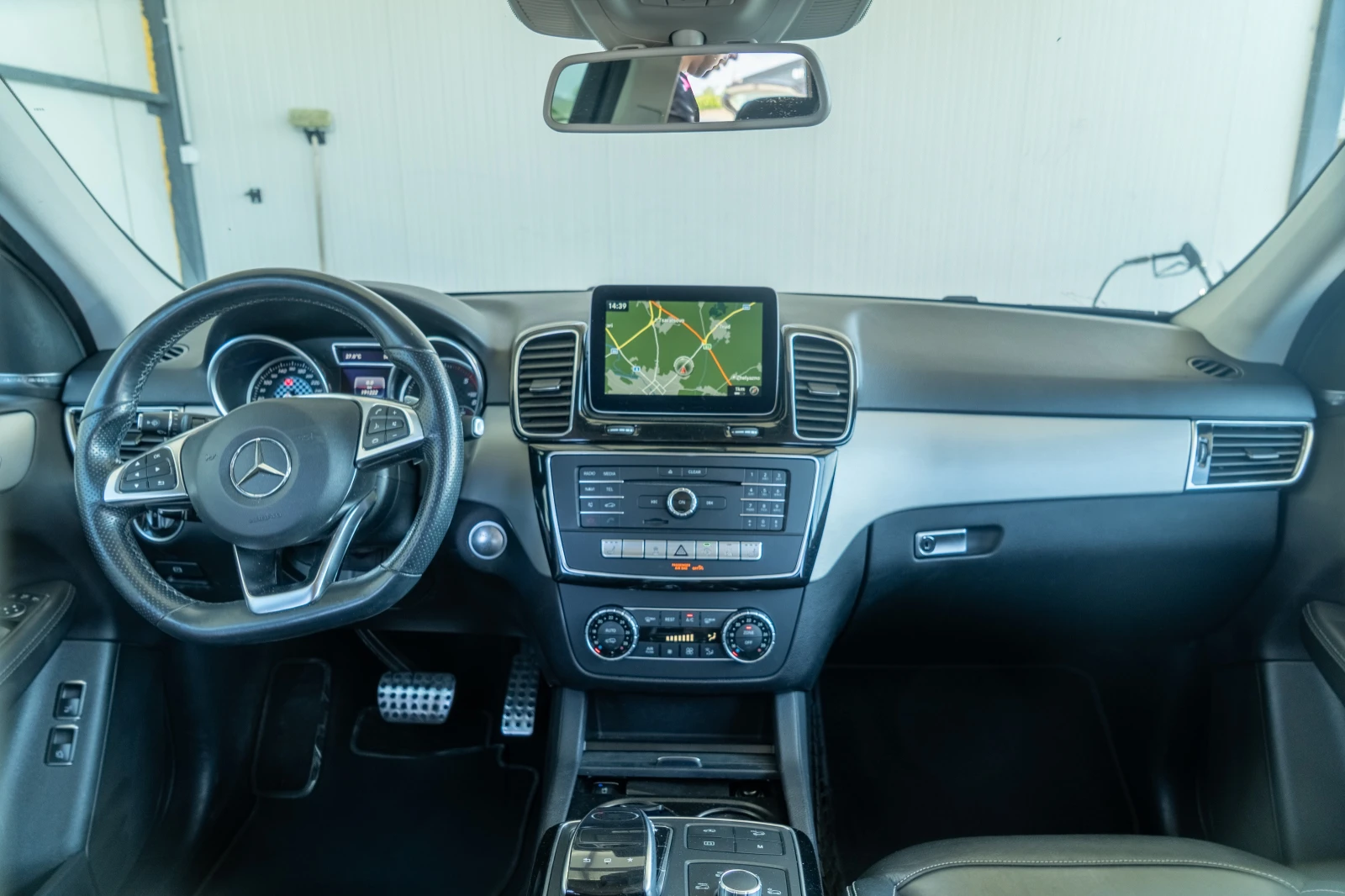 Mercedes-Benz GLE 350 D = 4-MATIC = TOP = V6 = ГАРАНЦИЯ = ЛИЗИНГ, снимка 11 - Автомобили и джипове - 55791980