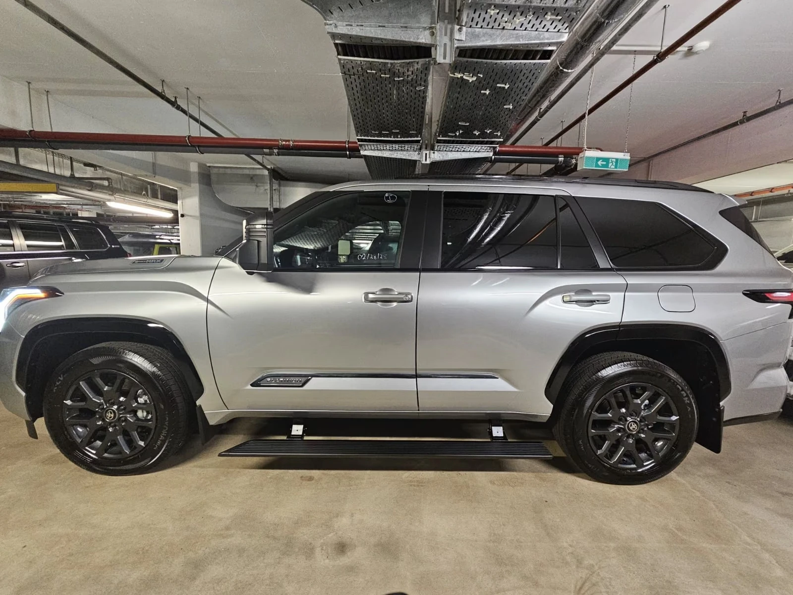 Toyota Sequoia Platinum, снимка 3 - Автомобили и джипове - 56544918