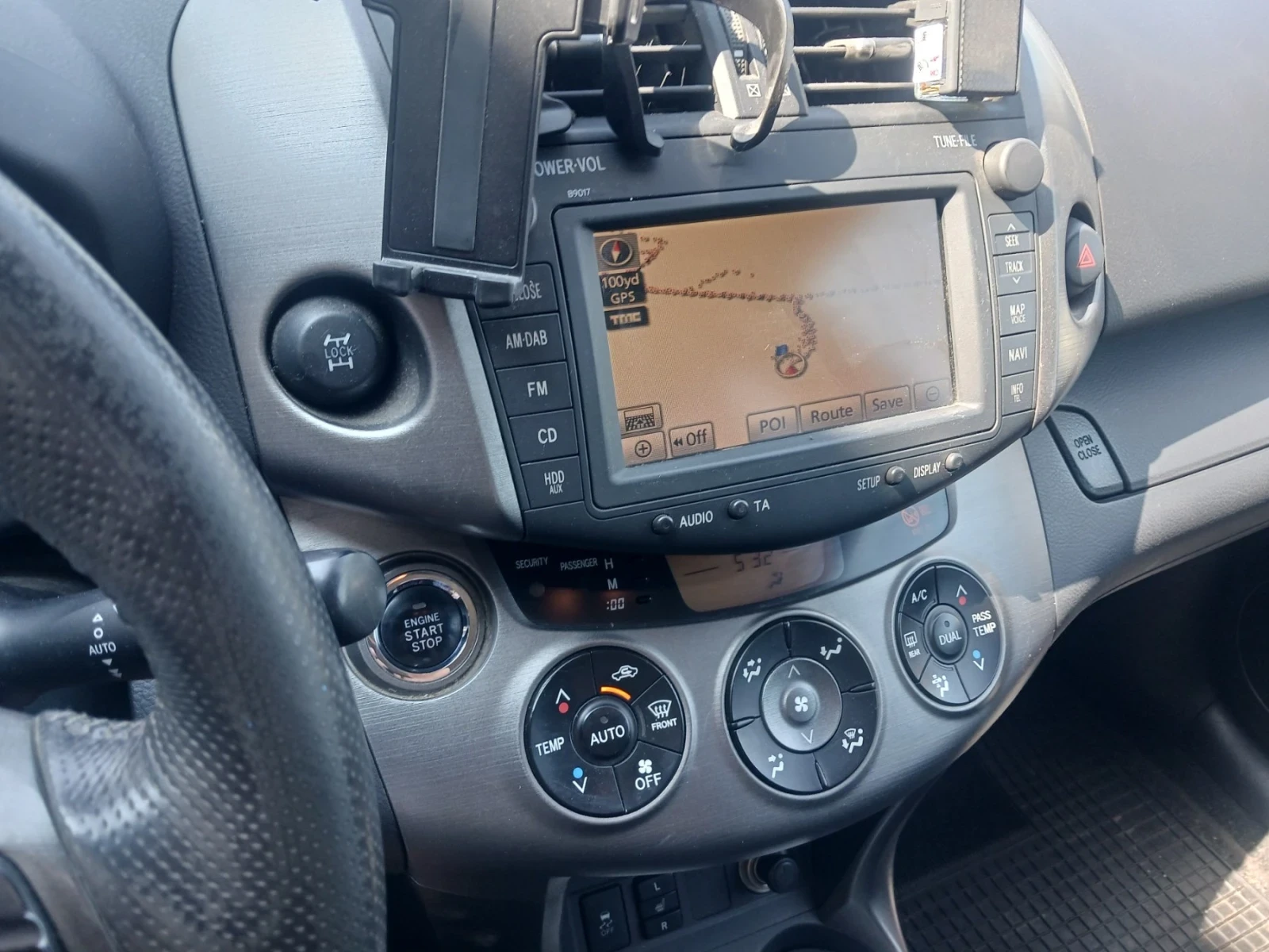 Toyota Rav4 Джип, снимка 6 - Автомобили и джипове - 56751493