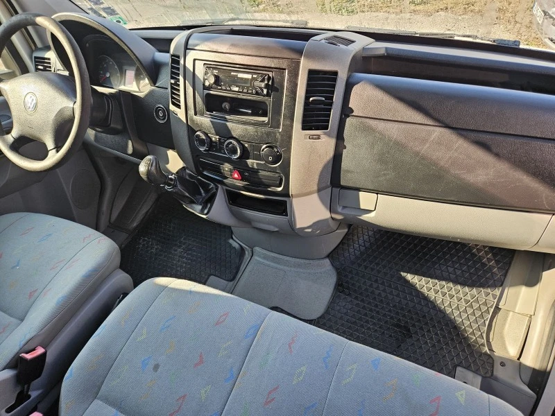 VW Crafter 2.5 tdi, снимка 5 - Бусове и автобуси - 46878119