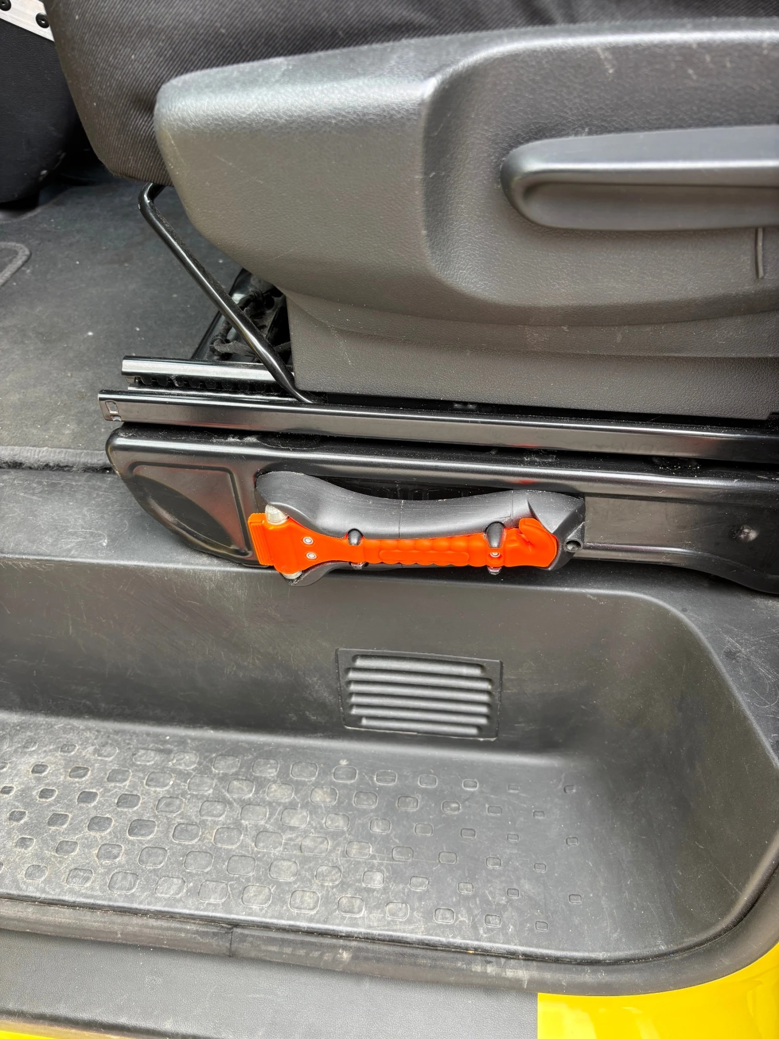 Opel Vivaro 1.6CDTI-120kc - изображение 10