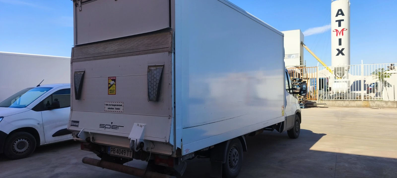Iveco Daily, снимка 4 - Бусове и автобуси - 54549552