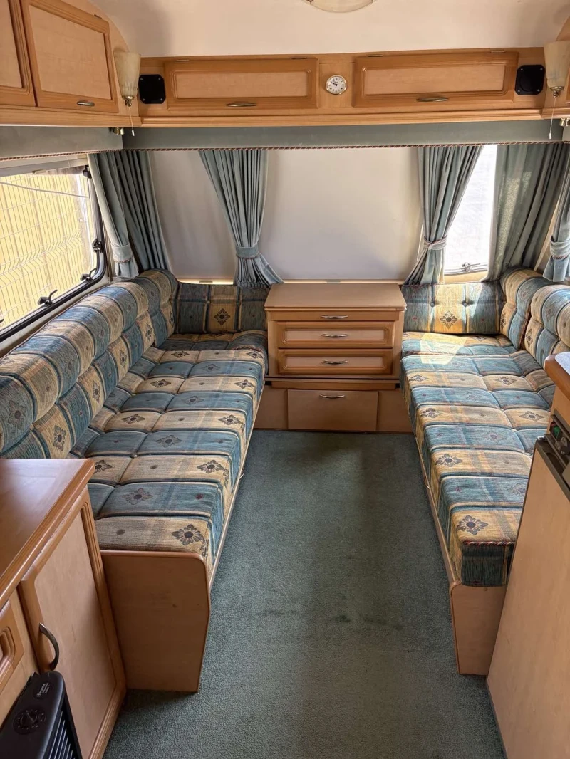 Каравана Swift Аби Вог 460, снимка 4 - Каравани и кемпери - 51277764