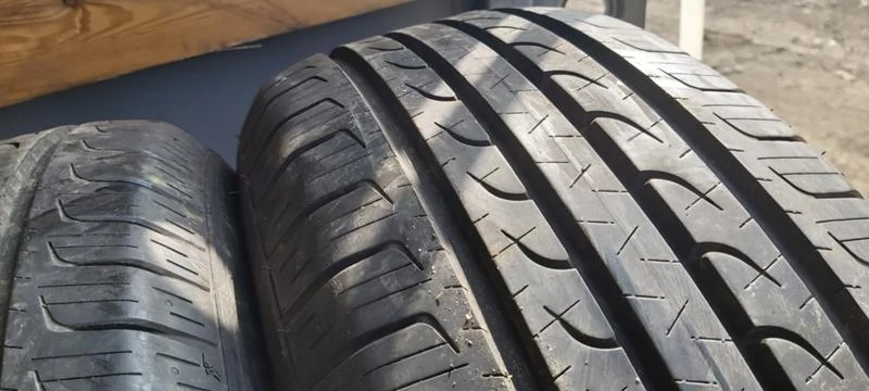 Гуми Летни 215/60R17, снимка 5 - Гуми и джанти - 31996856