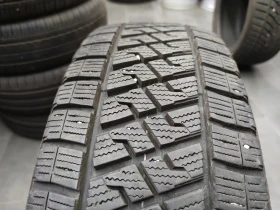 Гуми Зимни 215/65R15, снимка 1 - Гуми и джанти - 48446308